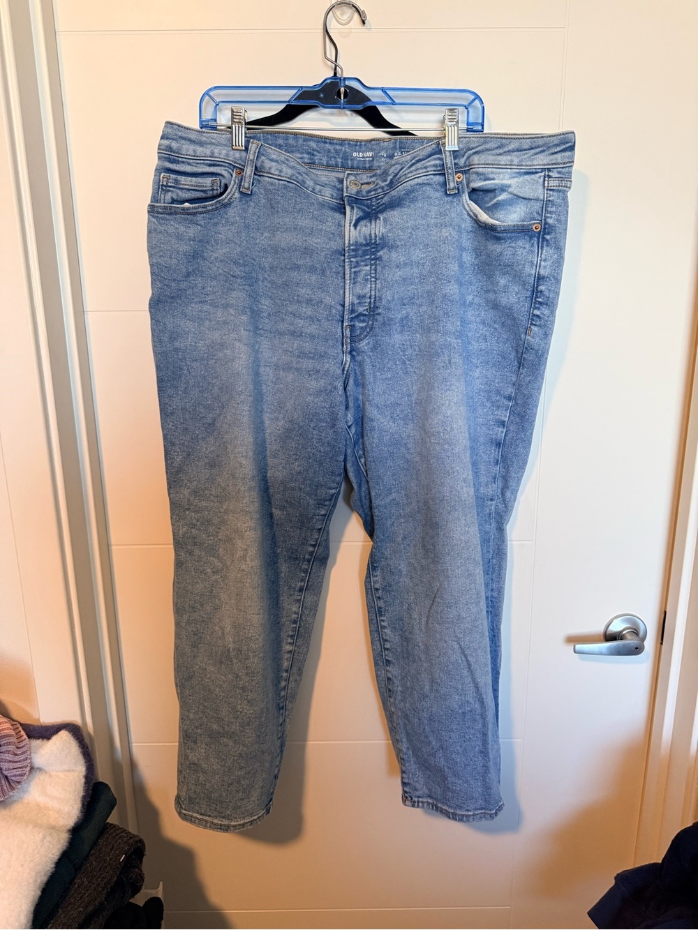 Old Navy Women's Faded Blue Relaxed Straight Jeans